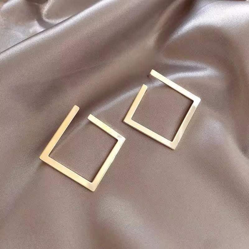 Elegante Ohrringe Vergoldete Geometrische Quadrat Ohrstecker - Elegantes Eisen Material Modisches Einfaches Design