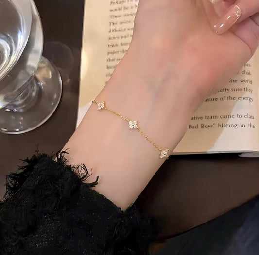 Edelstahl Zirkon Armkette für Frauen 18K Gold Überzogene Vier Blatt Gras Kragen Kette Halskette Luxus Schmuck Geschenk